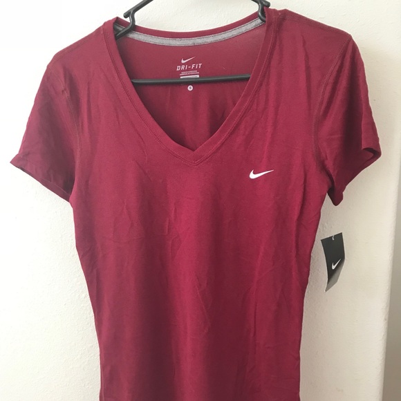 Nike Tops - Nike Dri-Fit Top size Small maroon